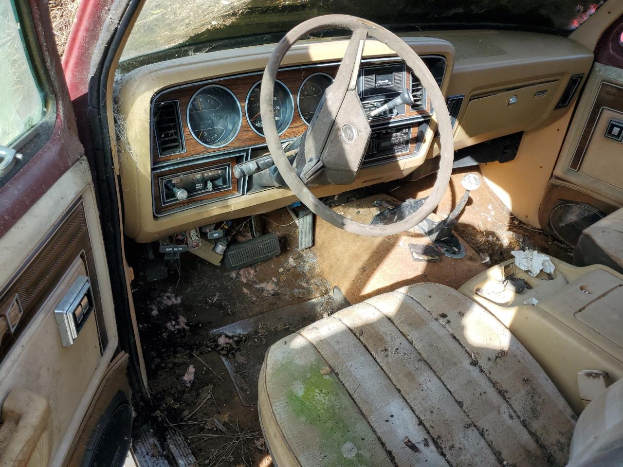 1982 Dodge Ramcharger Aw-100 VIN: 1B4GW12P0CS212142 Lot: 89628095