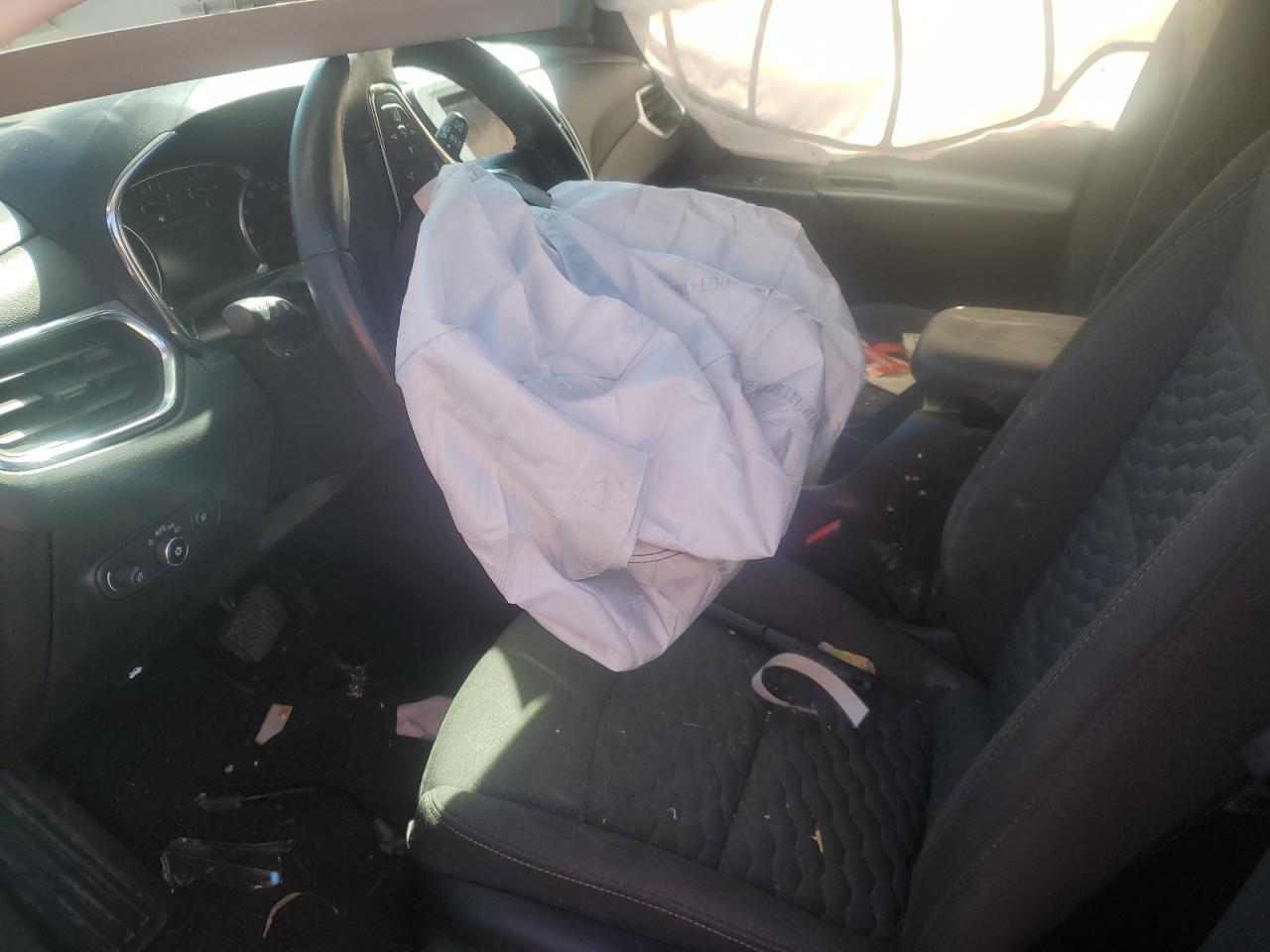 2020 Chevrolet Equinox Lt VIN: 2GNAXUEV4L6215847 Lot: 84803095