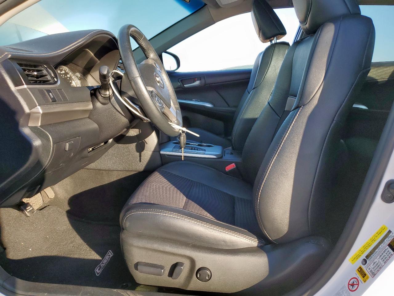 2014 Toyota Camry L VIN: 4T1BF1FK4EU744573 Lot: 82307495