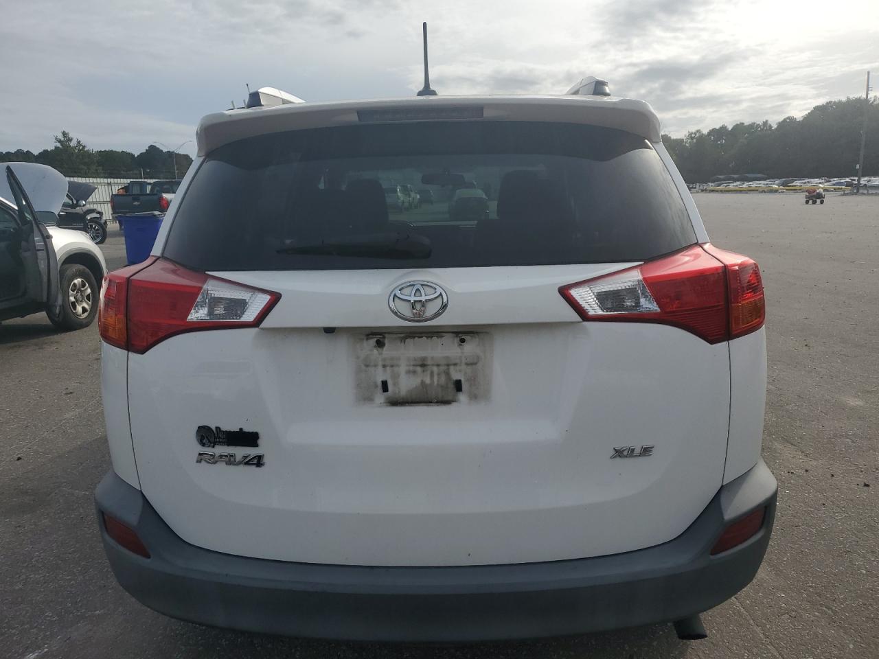 2015 Toyota Rav4 Xle VIN: 2T3WFREVXFW234183 Lot: 82418565