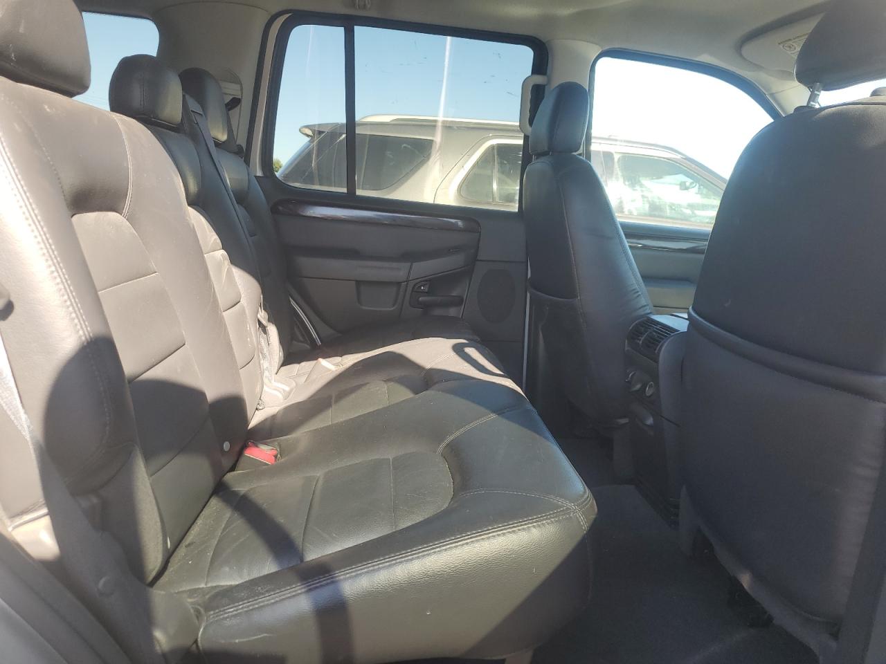 2004 Ford Explorer Limited VIN: 1FMZU75W44UB91448 Lot: 82279155
