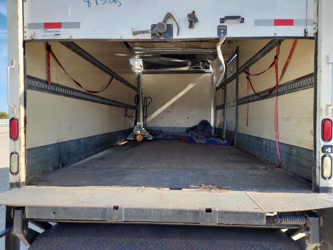 2015 Isuzu Npr Hd Box Truck VIN: 54DC4W1B3FS801535 Lot: 87193395