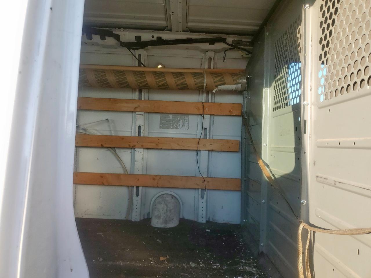 2017 GMC Savana G2500 VIN: 1GTW7AFFXH1913524 Lot: 85379005