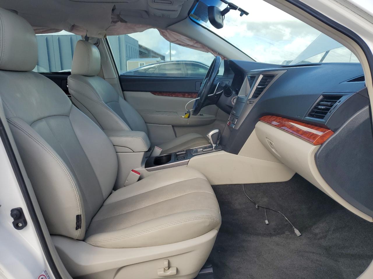 2011 Subaru Legacy 2.5I Limited VIN: 4S3BMBK6XB3260272 Lot: 85718815