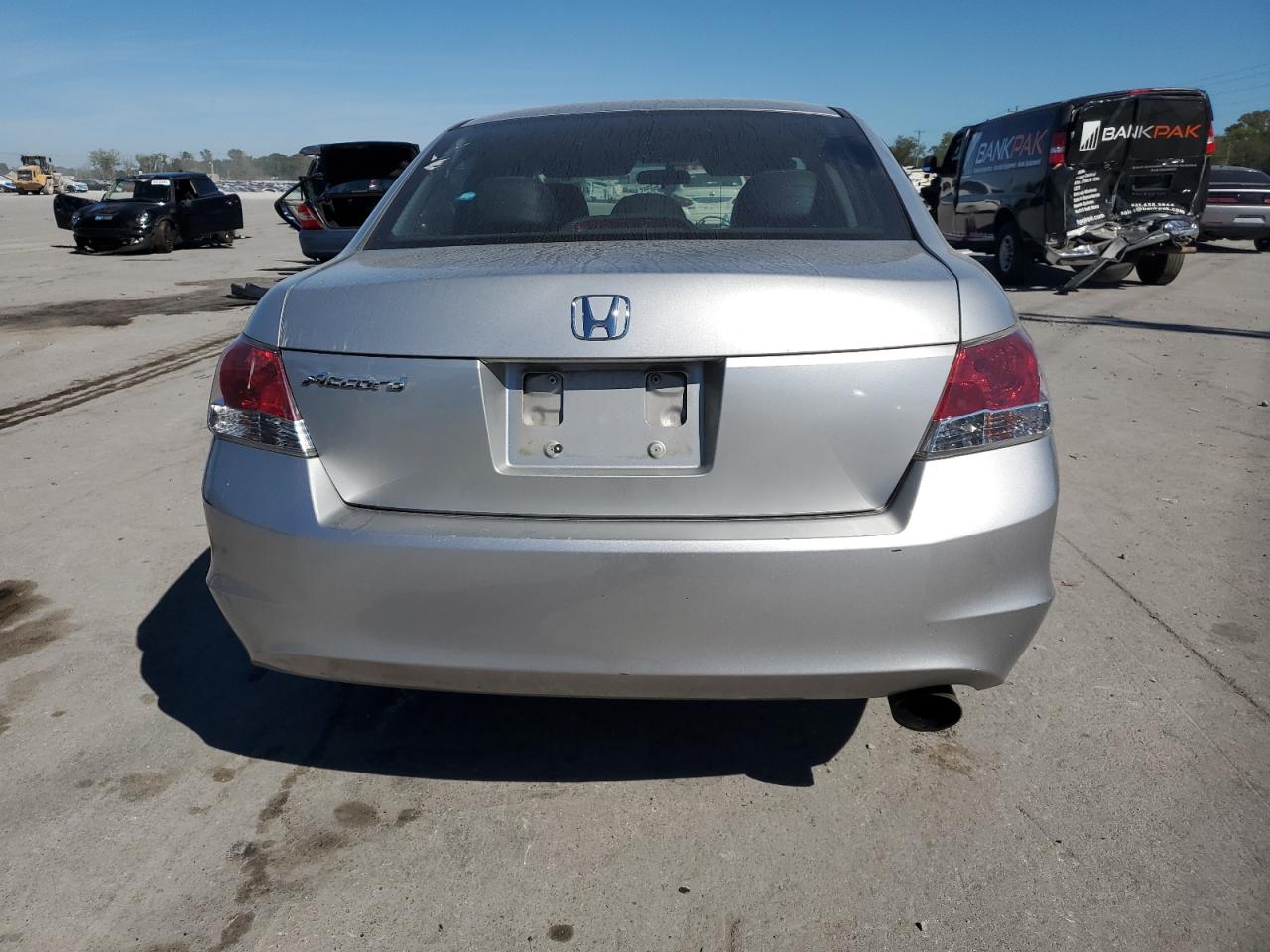 2008 Honda Accord Lxp VIN: 1HGCP26408A106521 Lot: 84589105