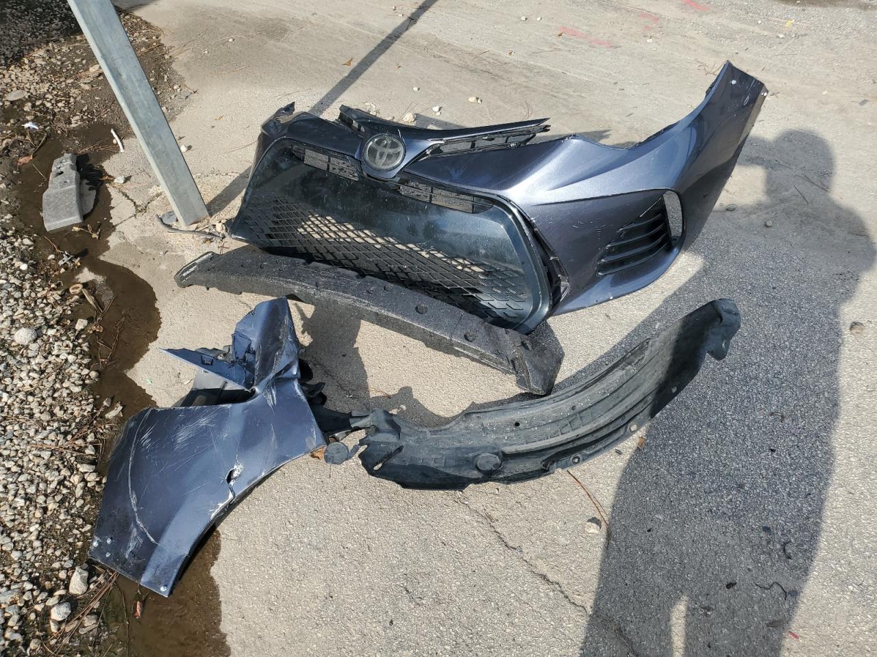 2018 Toyota Corolla L VIN: 2T1BURHE1JC970772 Lot: 85675105