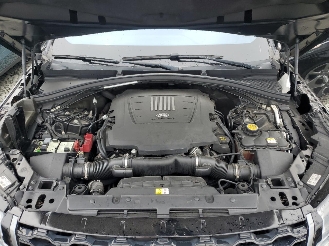 2019 Land Rover Range Rover Velar R-Dynamic Se VIN: SALYL2FV2KA227981 Lot: 85744555