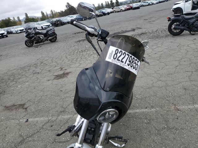 2004 HARLEY-DAVIDSON XL883