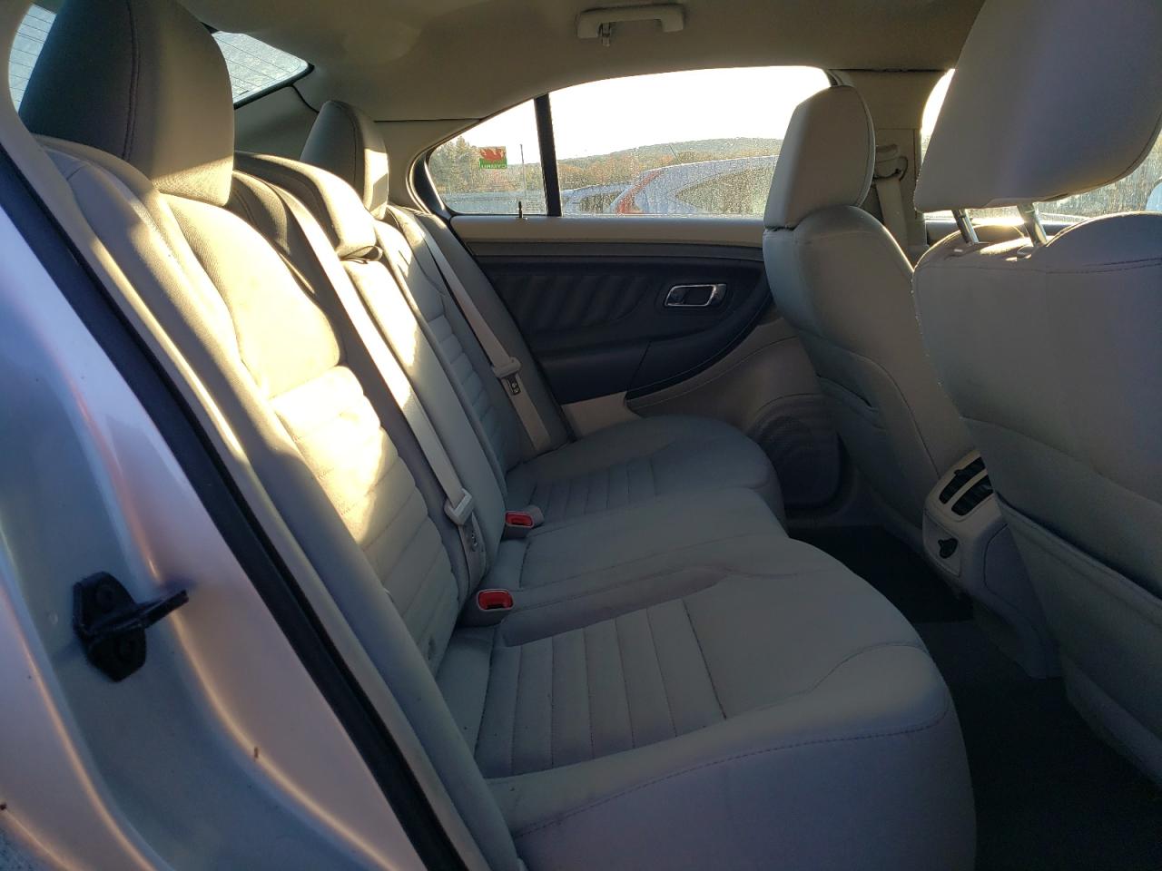 2011 Ford Taurus Se VIN: 1FAHP2DW4BG146636 Lot: 89616405