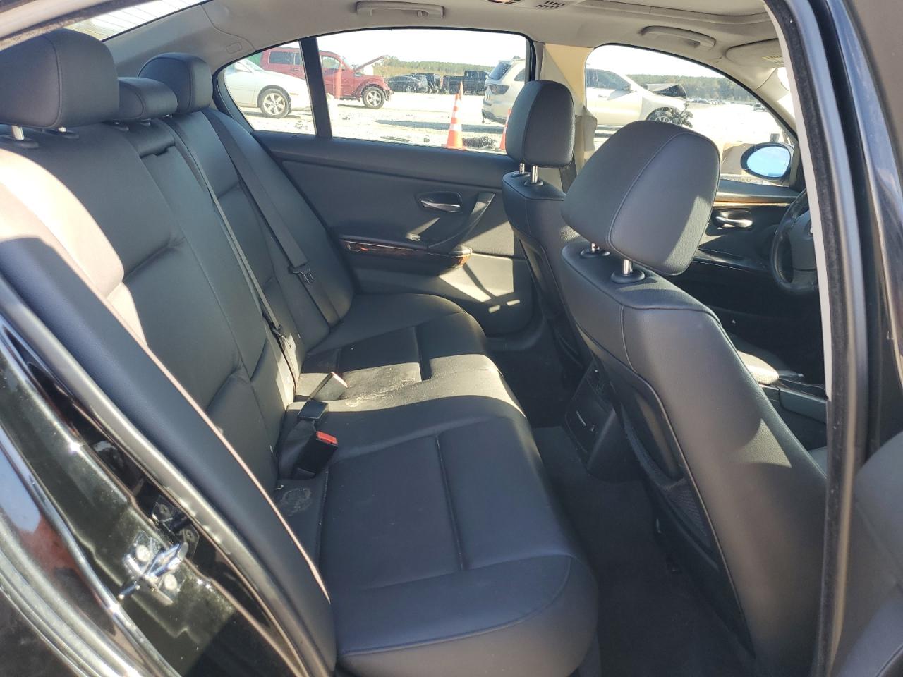 2006 BMW 325 Xi VIN: WBAVD135X6KV05433 Lot: 90811225