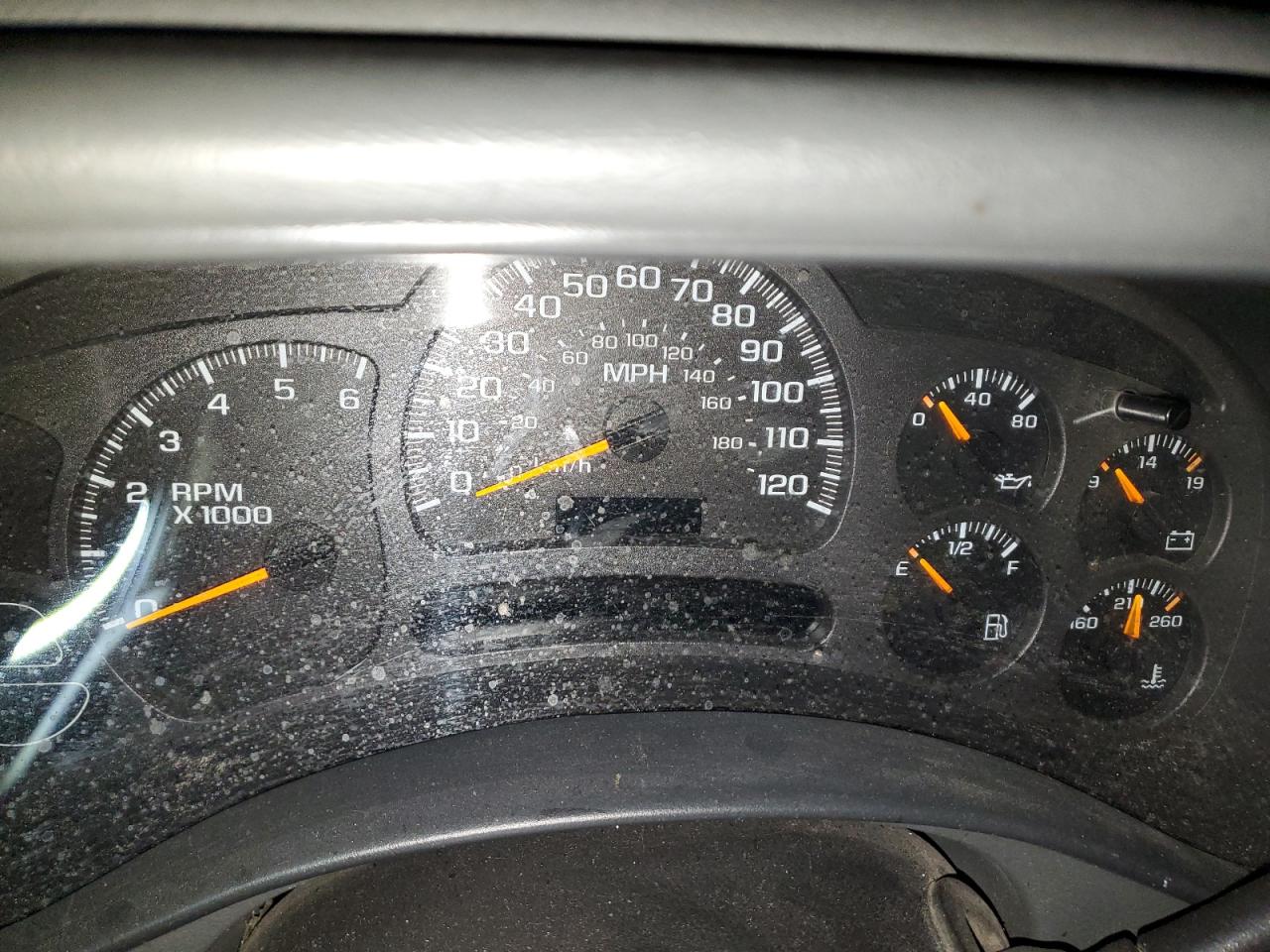 2003 Chevrolet Suburban C VIN: 108237 Lot: 85795075