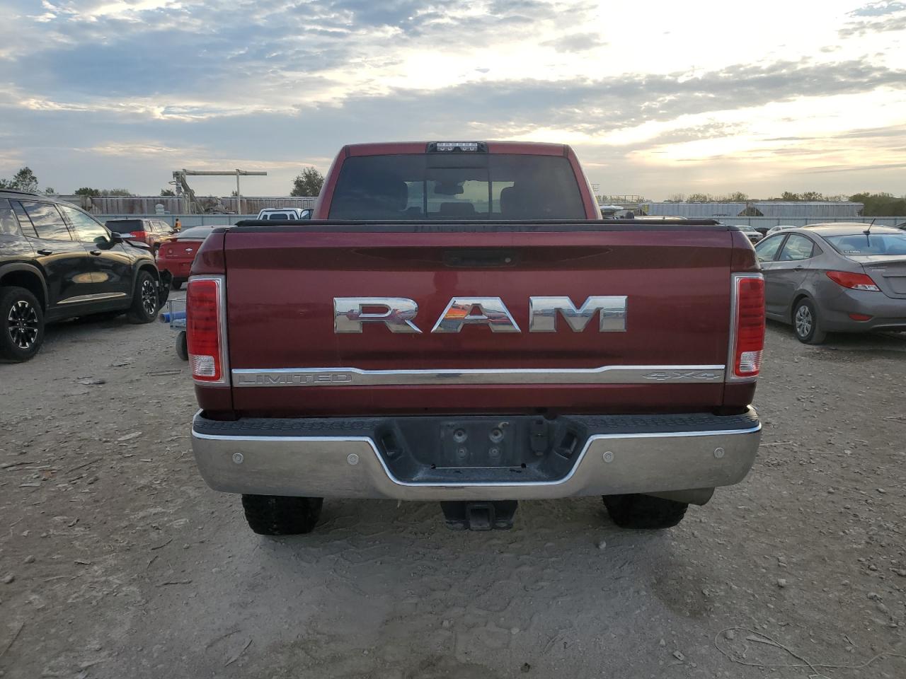 2018 Ram 2500 Longhorn VIN: 3C6UR5GL8JG405449 Lot: 86143815