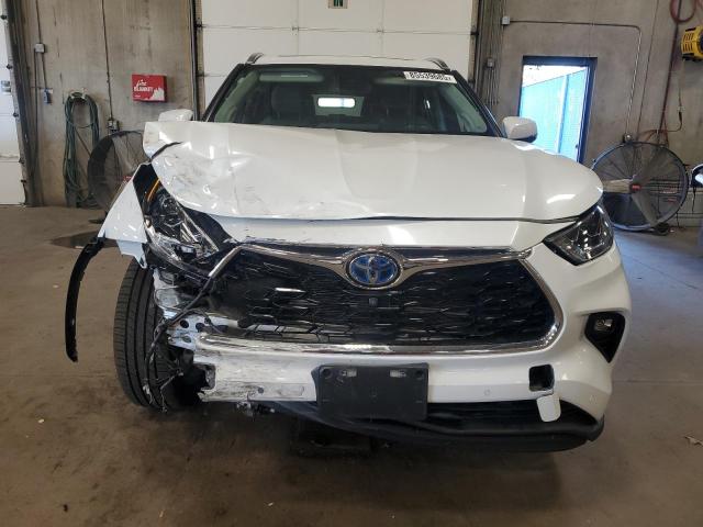  TOYOTA HIGHLANDER 2022 Белы