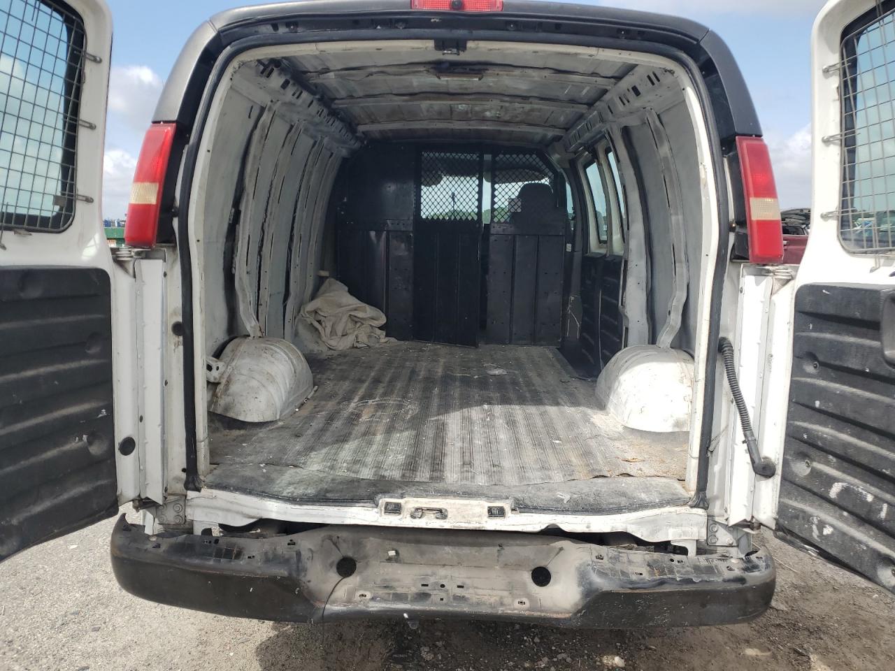 2007 Chevrolet Express G1500 VIN: 1GCFG15X471197096 Lot: 85122535