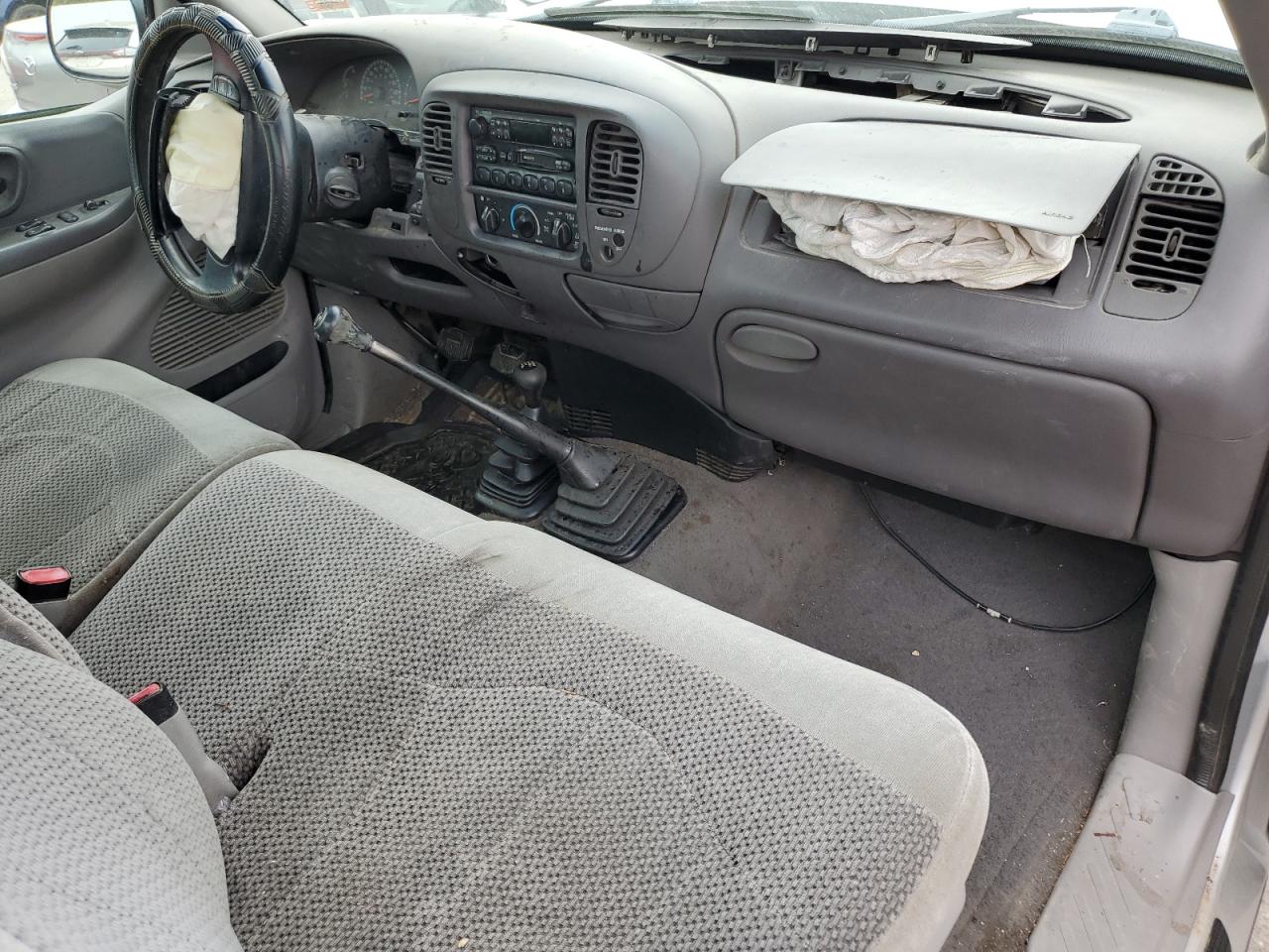 1999 Ford F150 VIN: 1FTZF182XXNA28869 Lot: 82433875