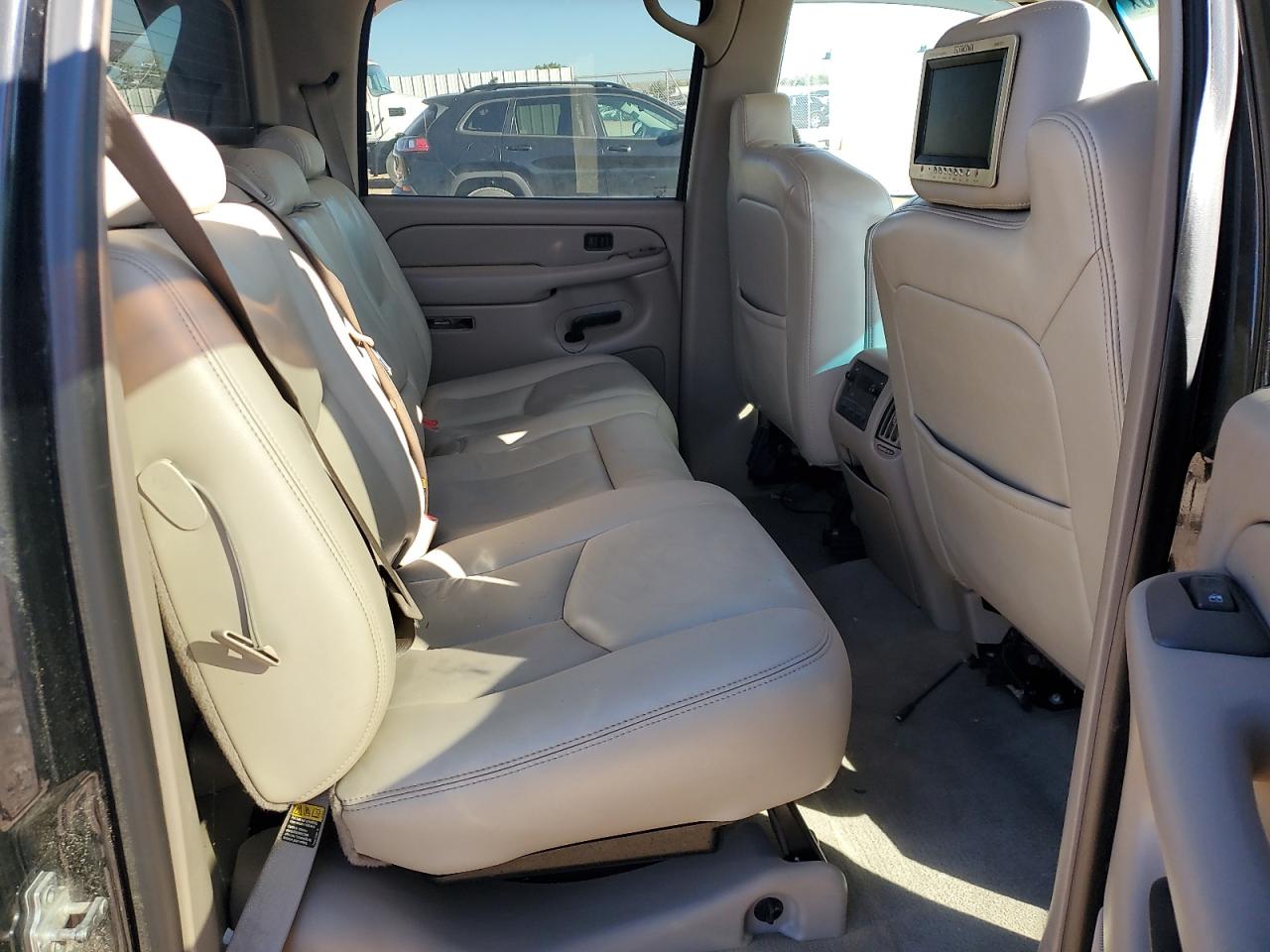 2005 Chevrolet Avalanche K1500 VIN: 3GNEK12Z35G208868 Lot: 84439575