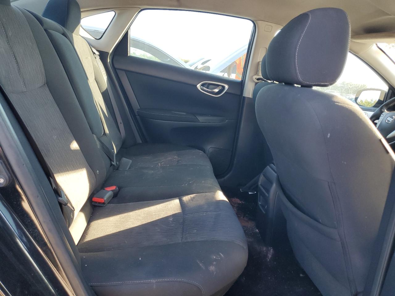 2015 Nissan Sentra S VIN: 3N1AB7AP1FL659027 Lot: 82613565