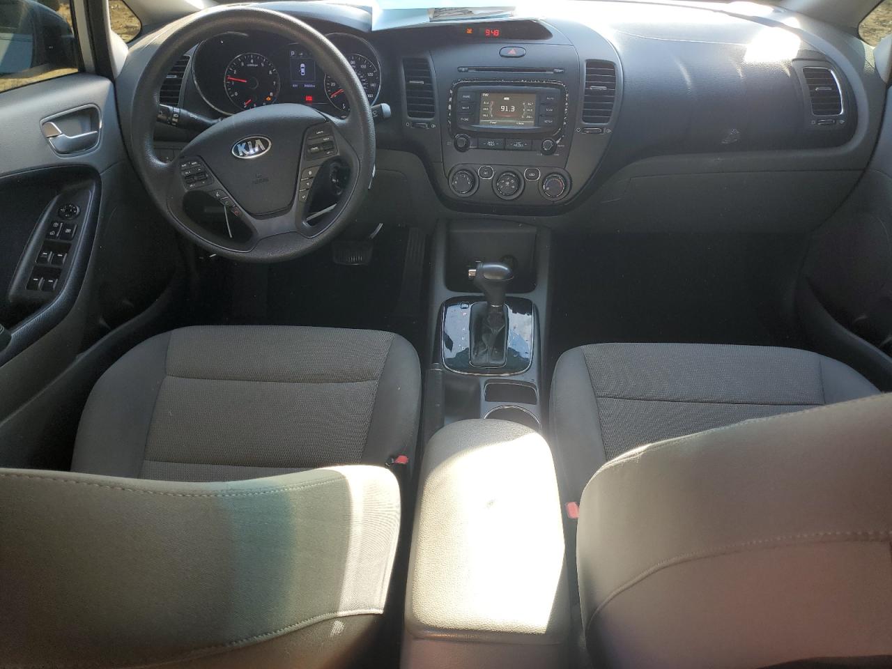 2018 Kia Forte Lx VIN: 3KPFK4A73JE281226 Lot: 89692205