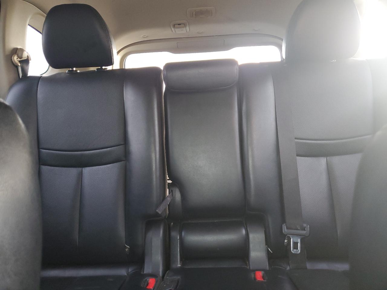 2018 Nissan Rogue S VIN: JN8AT2MV2JW329735 Lot: 86145275