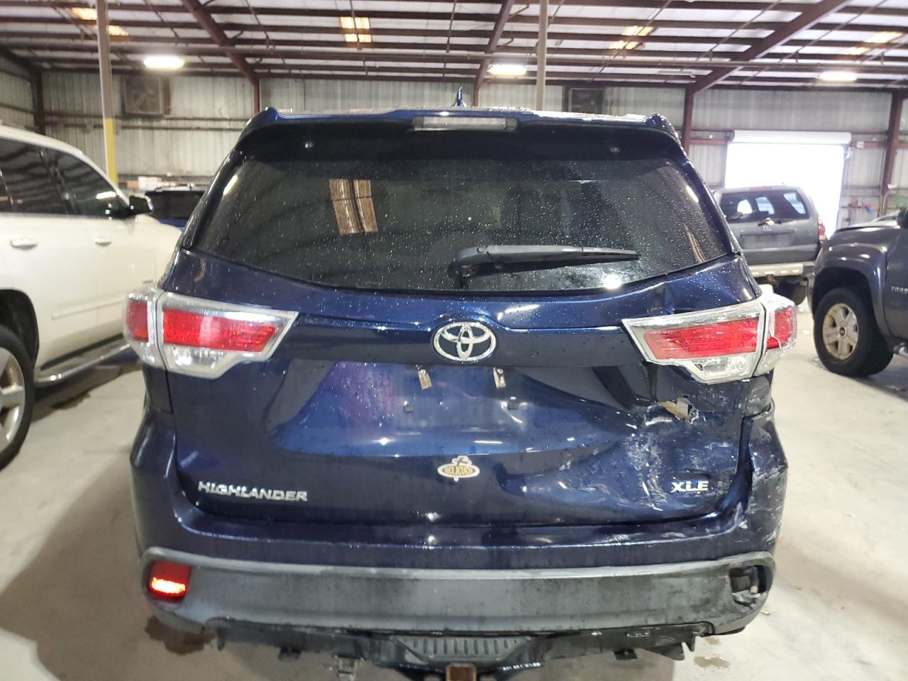 2016 Toyota Highlander Xle VIN: 5TDKKRFH3GS126719 Lot: 86842095