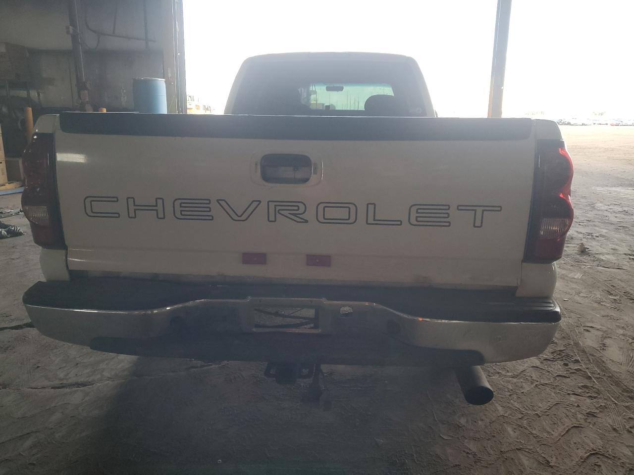 2007 Chevrolet Silverado C1500 Classic VIN: 1GCEC19V17E133932 Lot: 85940895