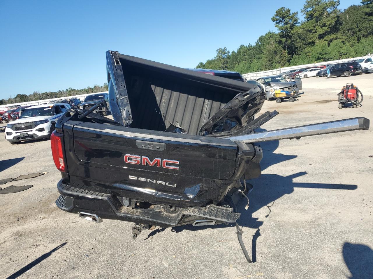 2022 GMC Sierra K1500 Denali VIN: 3GTUUGED5NG611297 Lot: 86295525