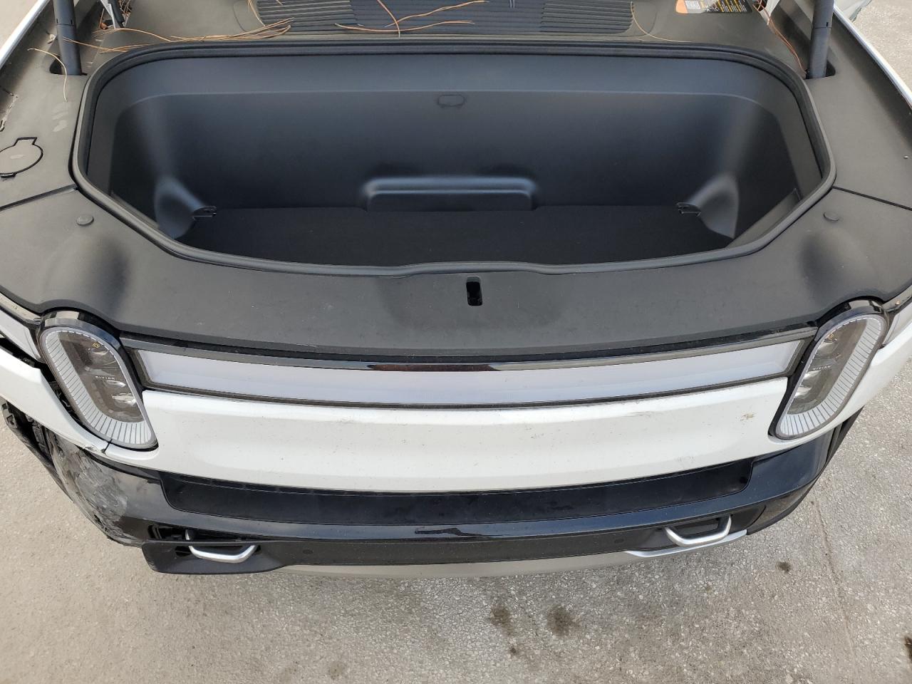 2024 Rivian R1S Adventure VIN: 7PDSGBBA0RN040075 Lot: 89470055