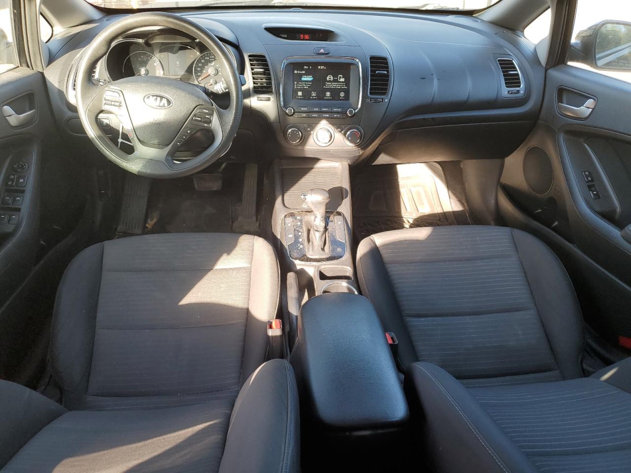 2018 Kia Forte Lx VIN: KNAFK5A81J5771820 Lot: 82194575