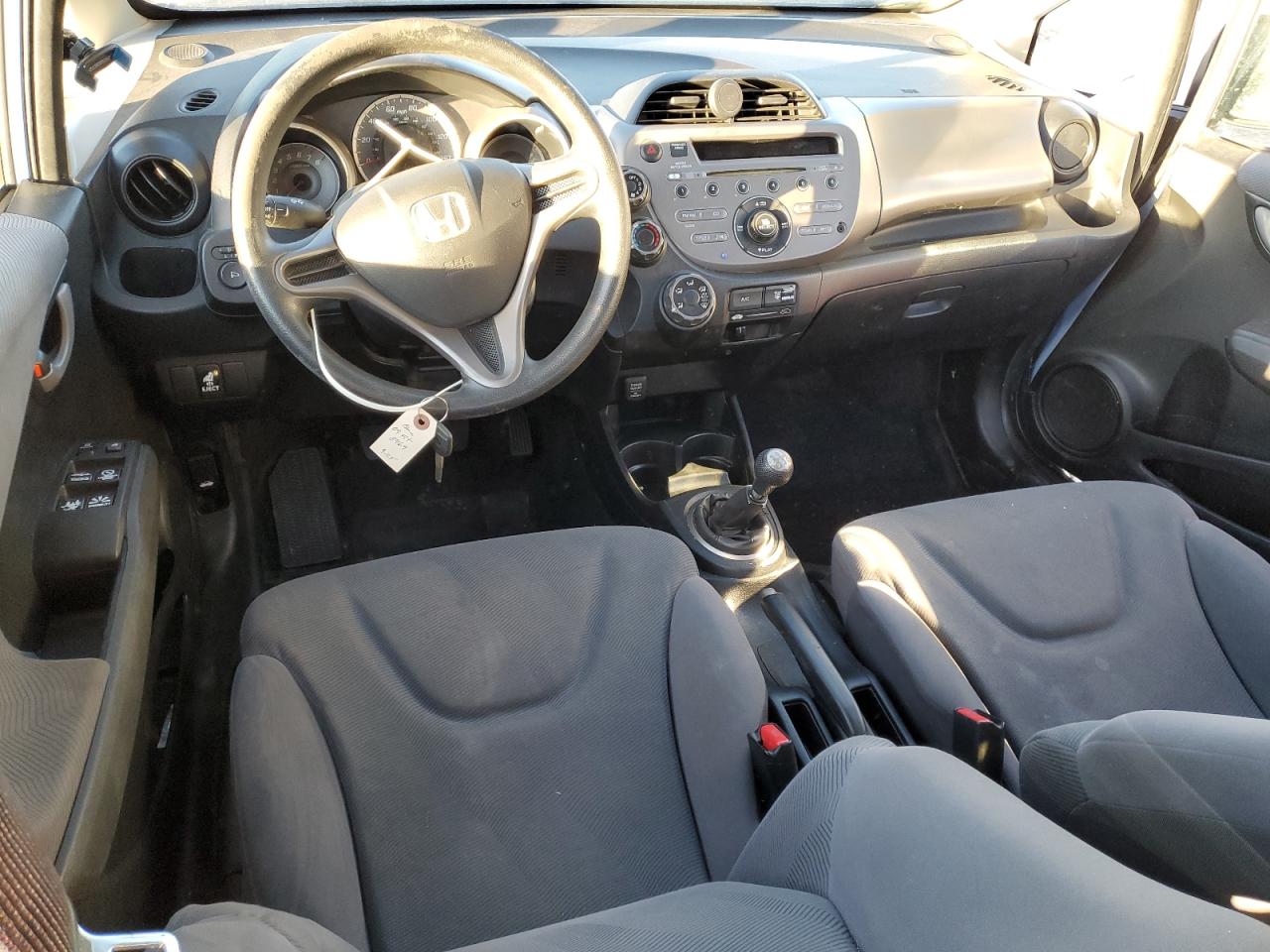 2009 Honda Fit VIN: JHMGE87299S049333 Lot: 90927345