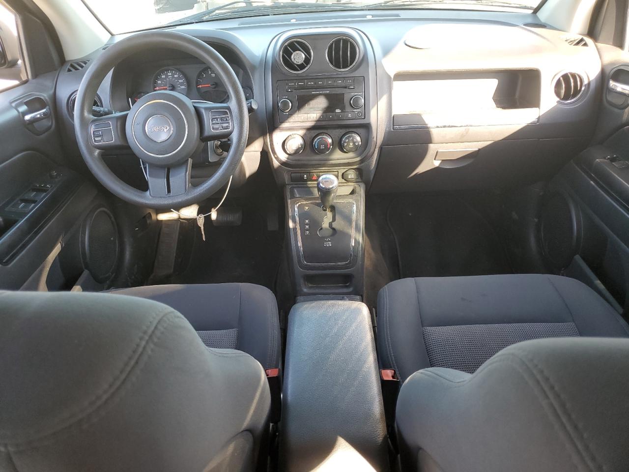 2013 Jeep Compass Sport VIN: 1C4NJDBB2DD174370 Lot: 84552895