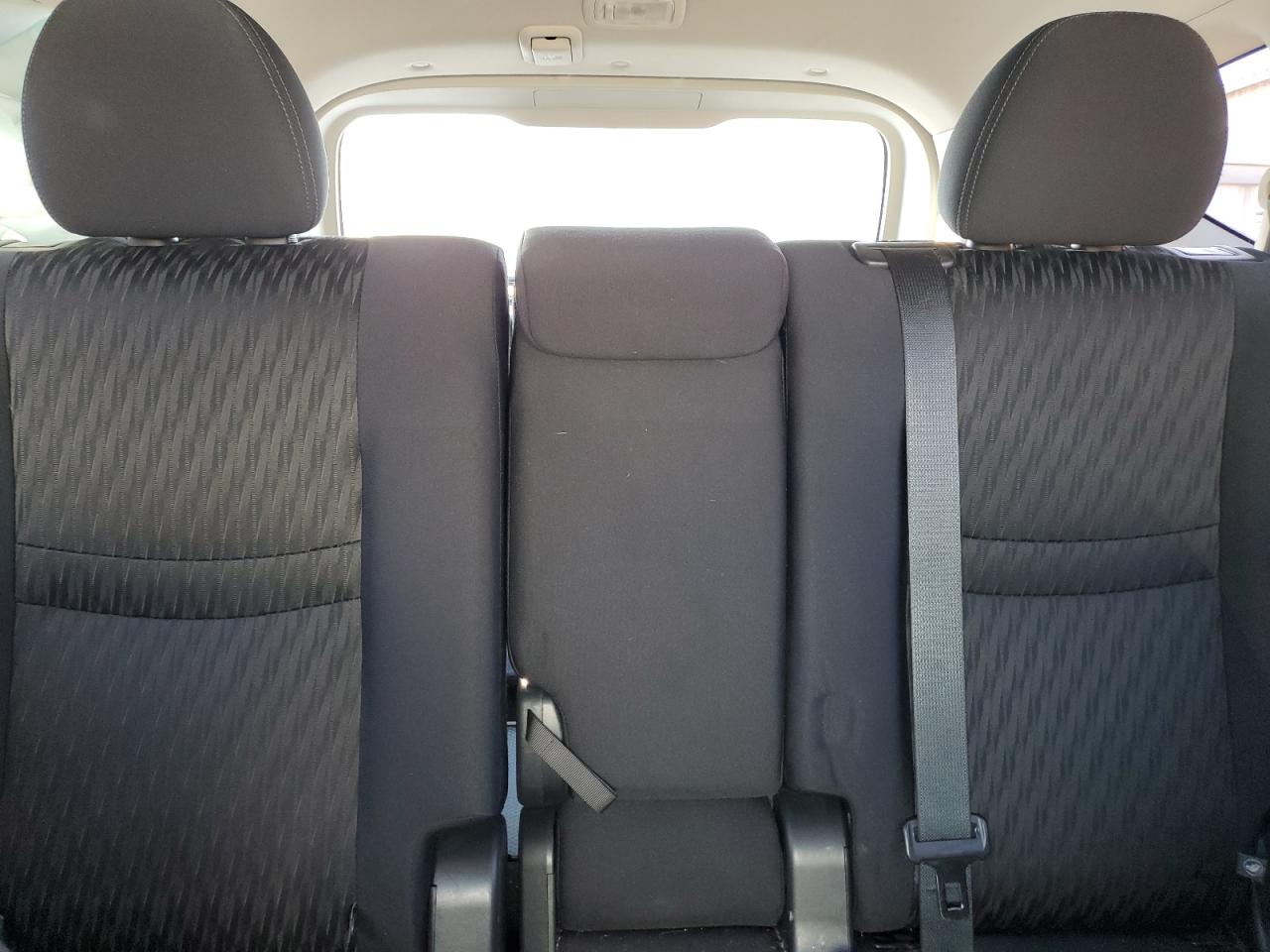 2019 Nissan Rogue S VIN: 5N1AT2MT0KC774998 Lot: 85258425