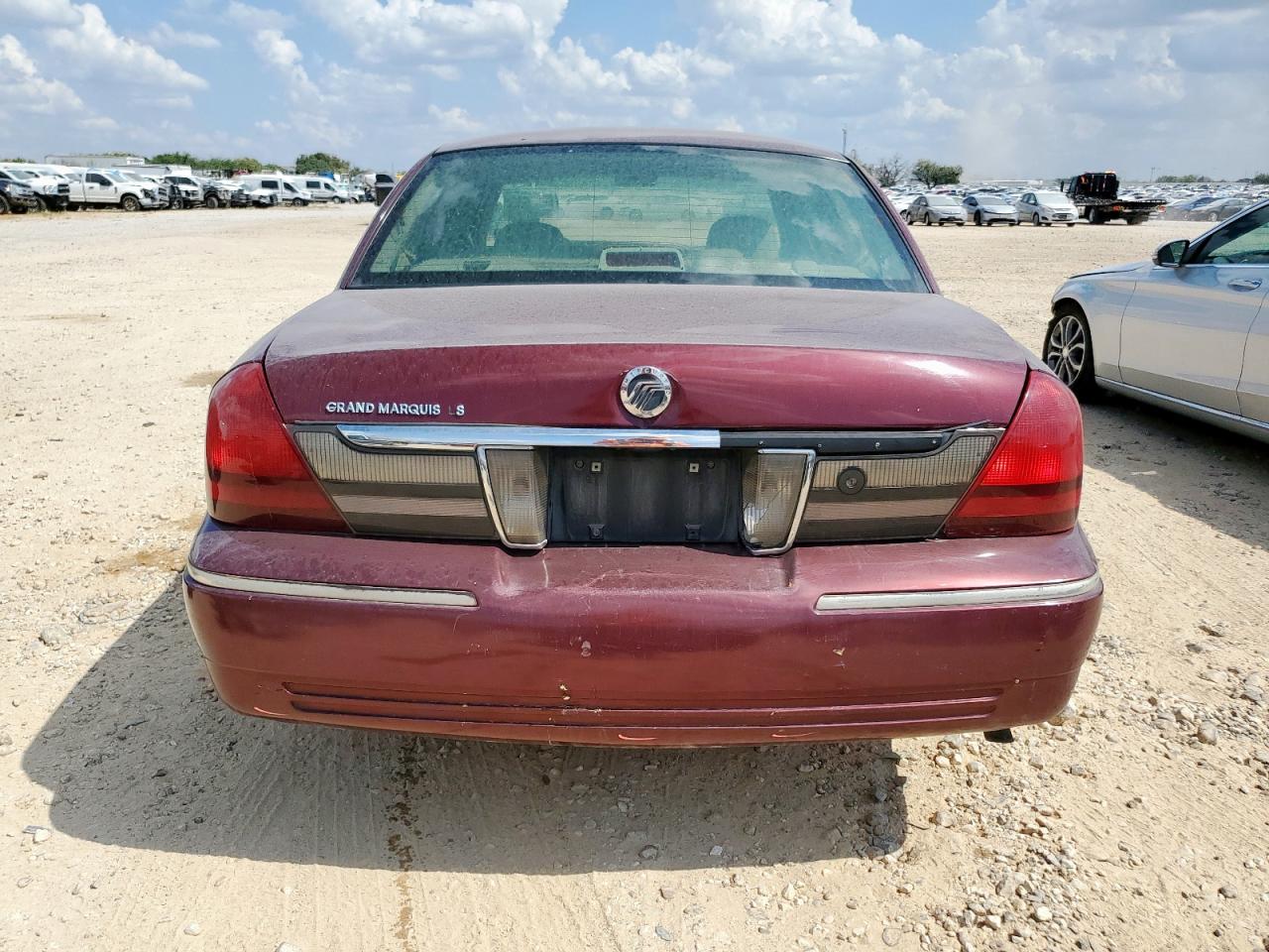2007 Mercury Grand Marquis Ls VIN: 2MEFM75WX7X622393 Lot: 85684305