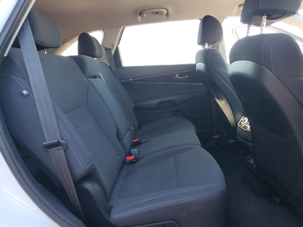 2018 Kia Sorento Lx VIN: 5XYPG4A3XJG413047 Lot: 82176955