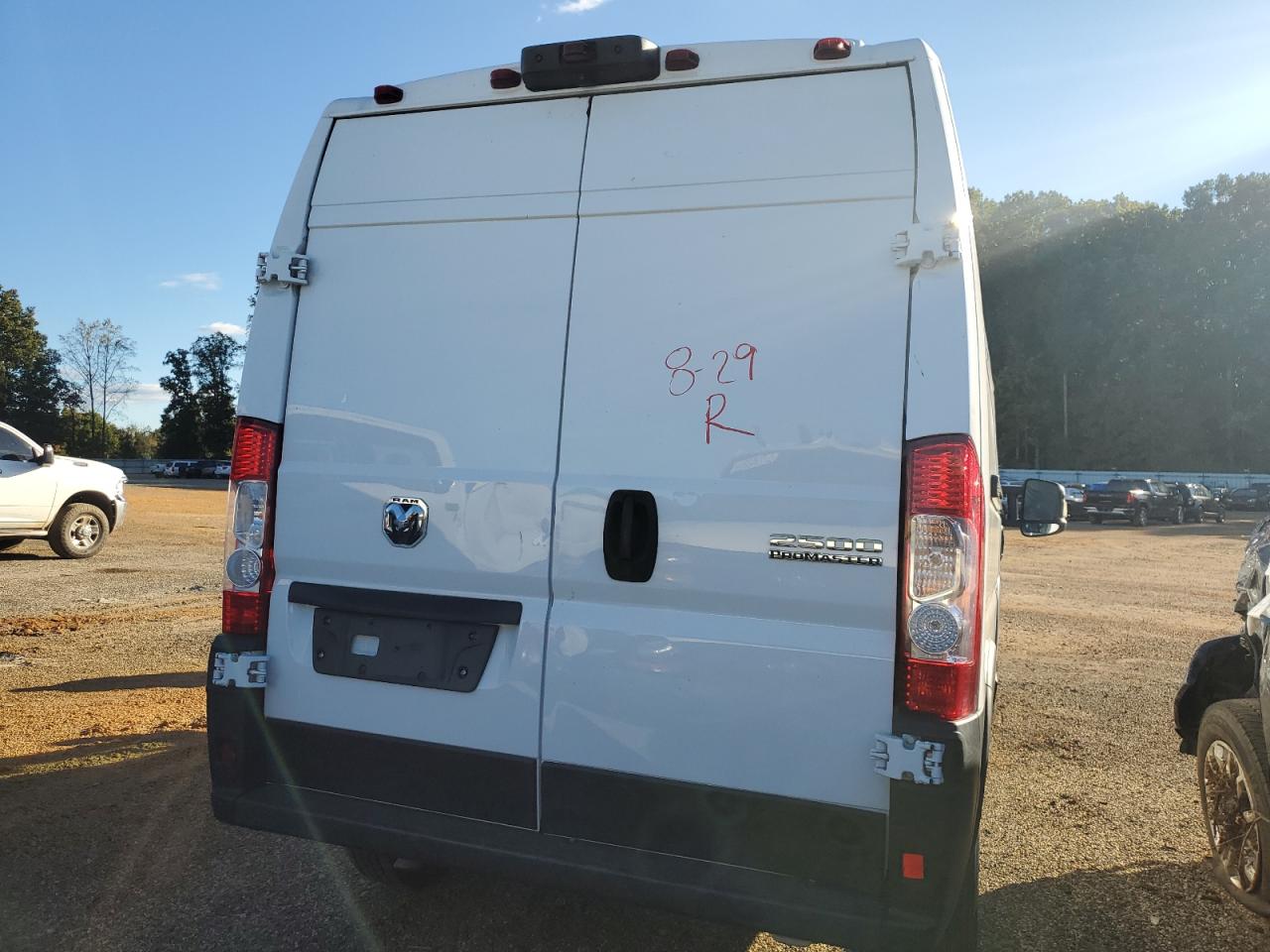 2023 Ram Promaster 2500 2500 High VIN: 3C6LRVDG3PE588248 Lot: 85911255