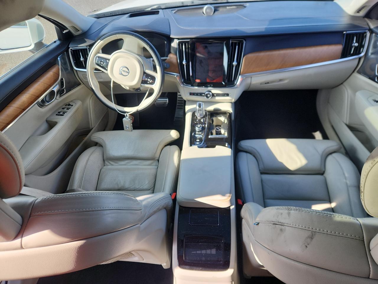 2018 Volvo S90 T8 Inscription VIN: LVYBC0AL4JP034307 Lot: 85292175