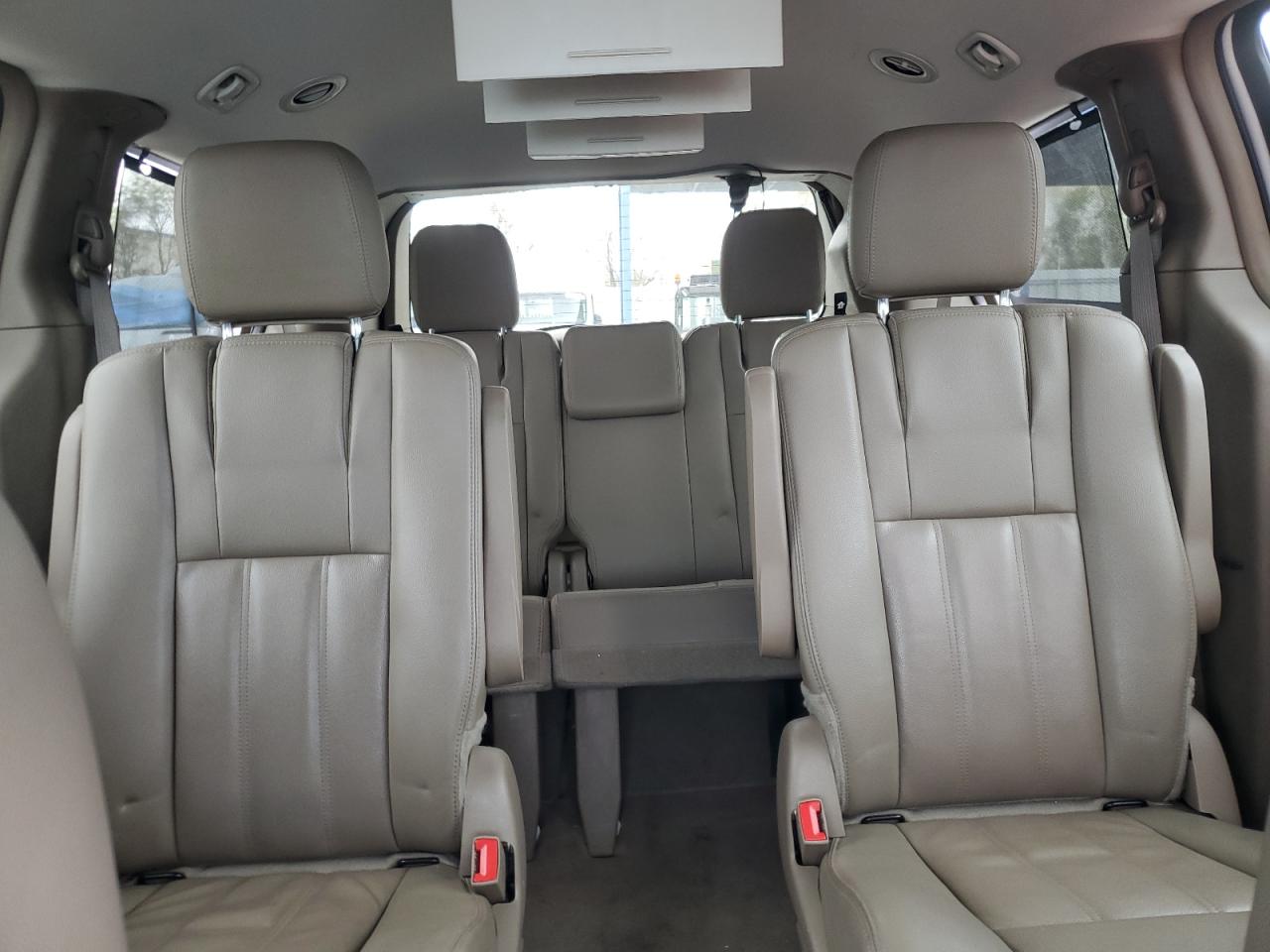 2016 Chrysler Town & Country Touring VIN: 2C4RC1BGXGR149790 Lot: 82495585