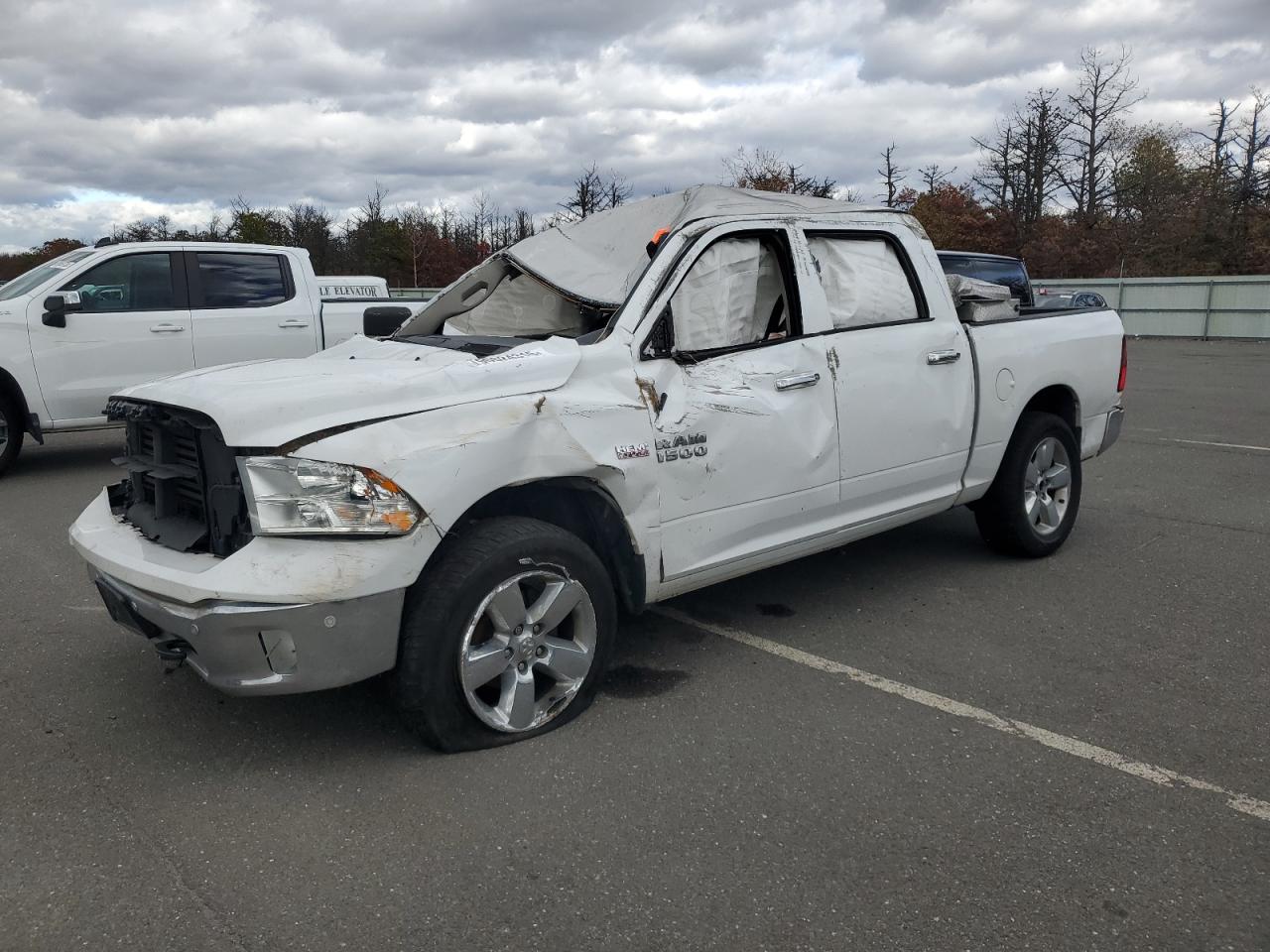 3C6RR7LT5GG364651 RAM 1500 Photo 1
