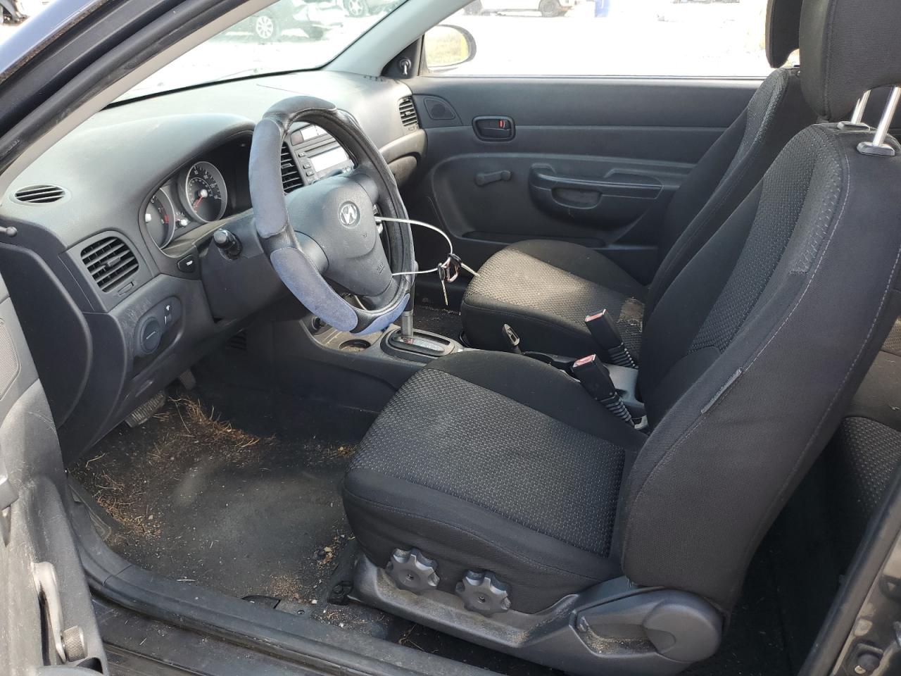 2007 Hyundai Accent Gs VIN: KMHCM36C27U048652 Lot: 84708955