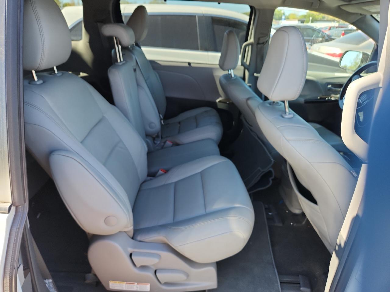 2018 Toyota Sienna Xle VIN: 5TDYZ3DC4JS954246 Lot: 84865695