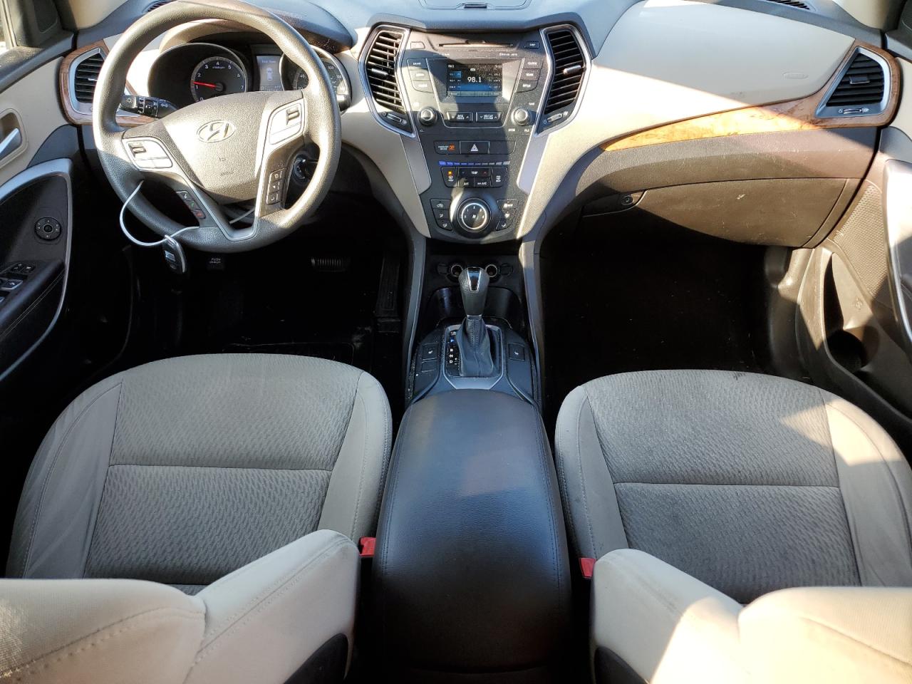 2016 Hyundai Santa Fe Se VIN: KM8SM4HF6GU162436 Lot: 82528525