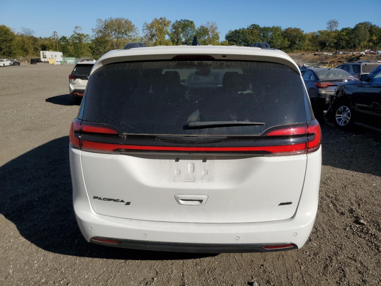 2024 Chrysler Pacifica Touring L VIN: 2C4RC3BG8RR157272 Lot: 82273815