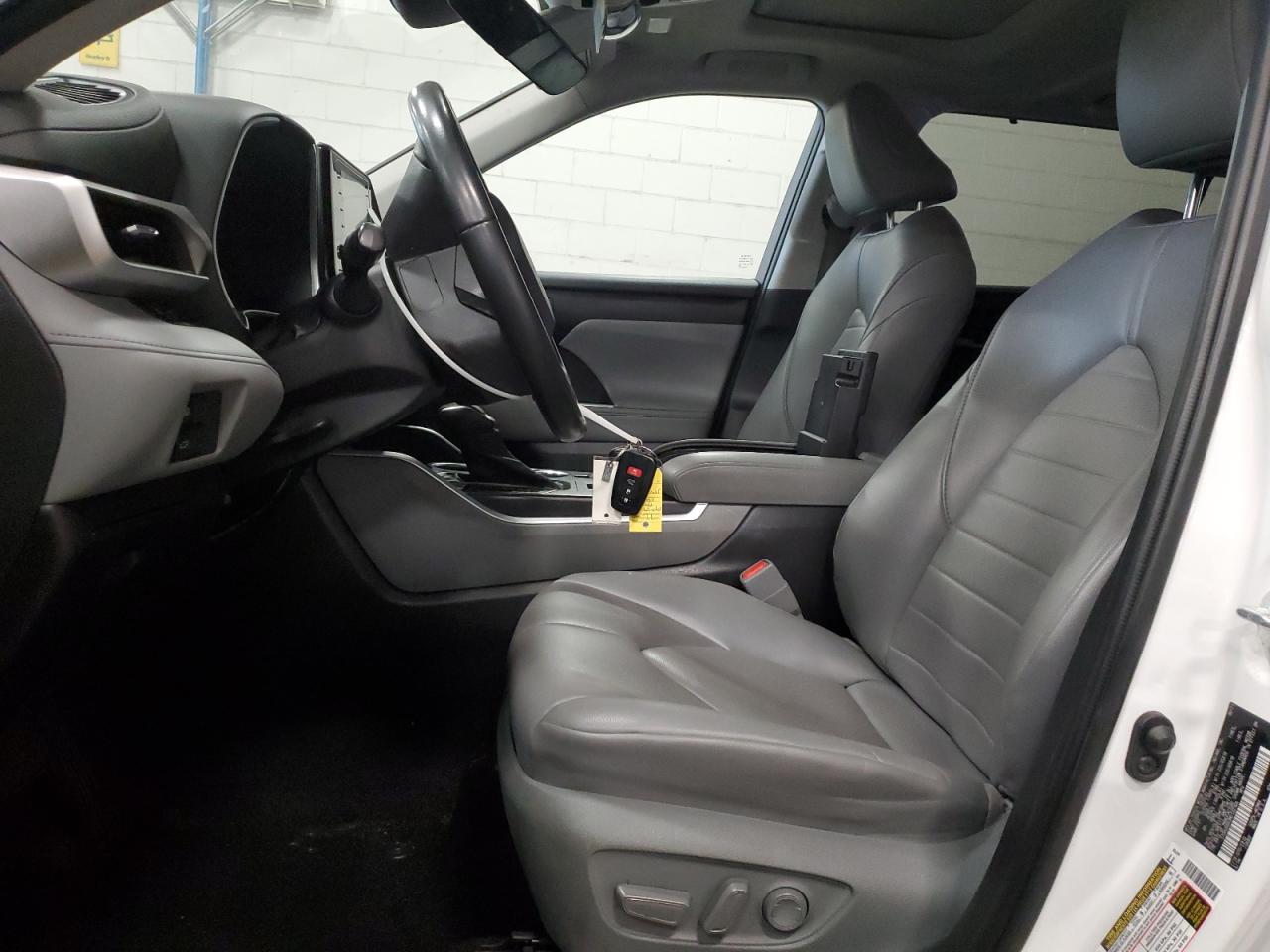2021 Toyota Highlander Xle VIN: 5TDHZRBH3MS132169 Lot: 84793755
