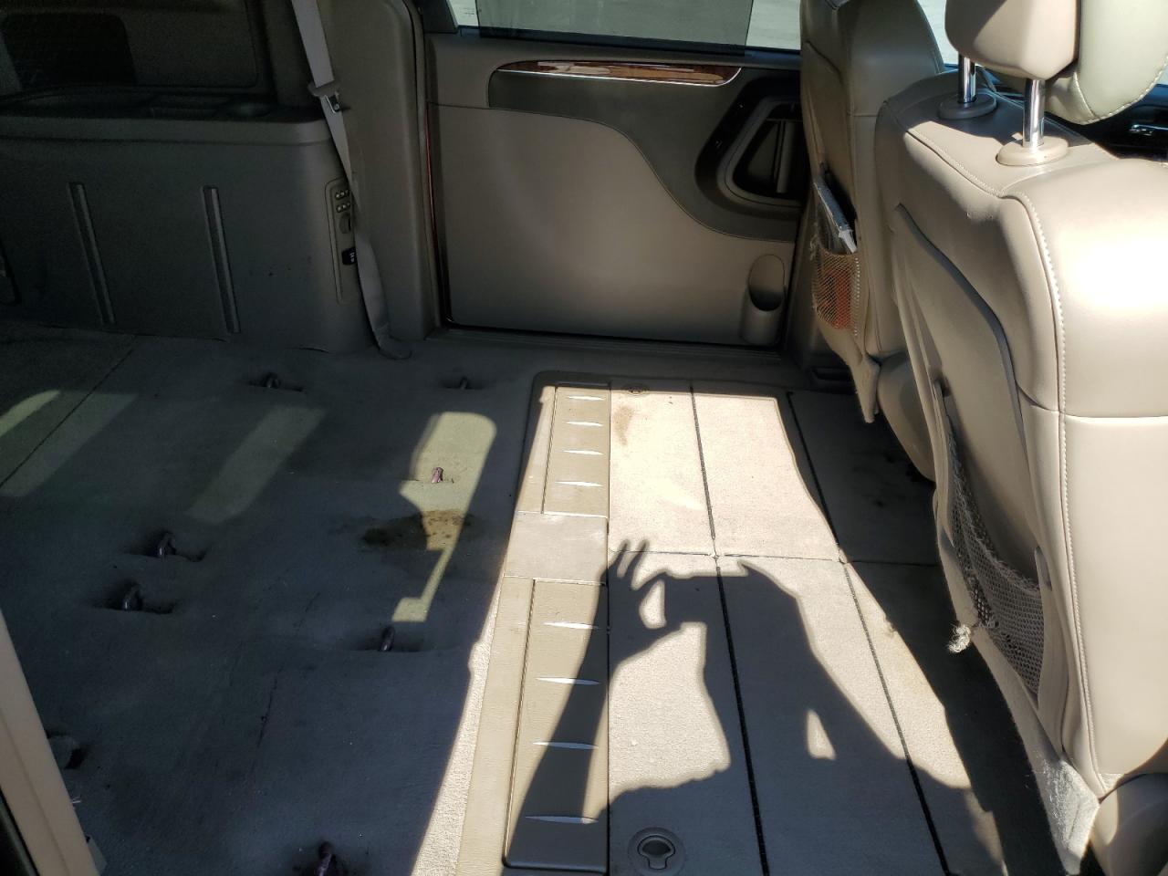 2011 Chrysler Town & Country Limited VIN: 2A4RR6DG4BR611157 Lot: 85158565