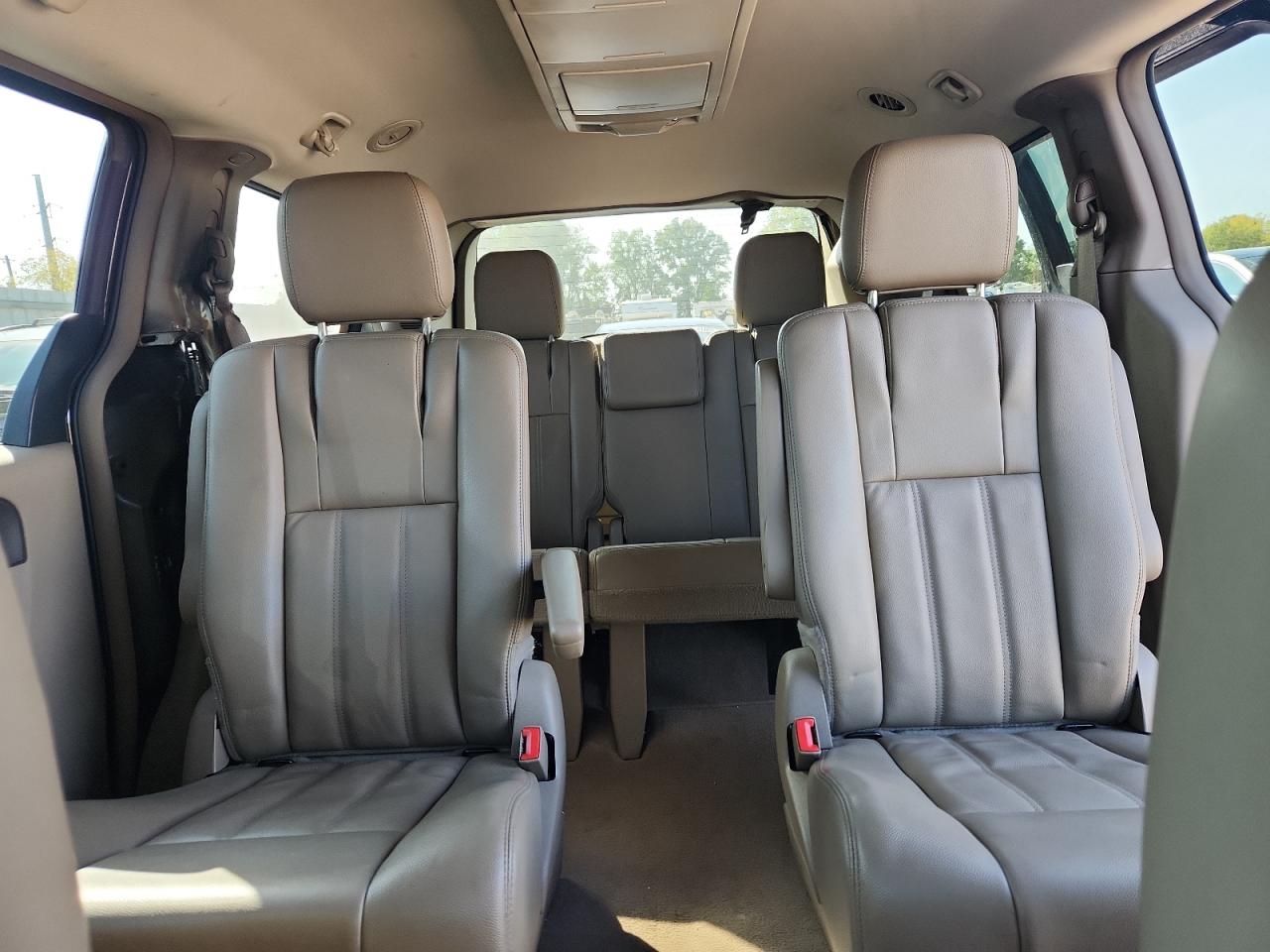 2013 Chrysler Town & Country Touring VIN: 2C4RC1BG4DR694265 Lot: 84774045