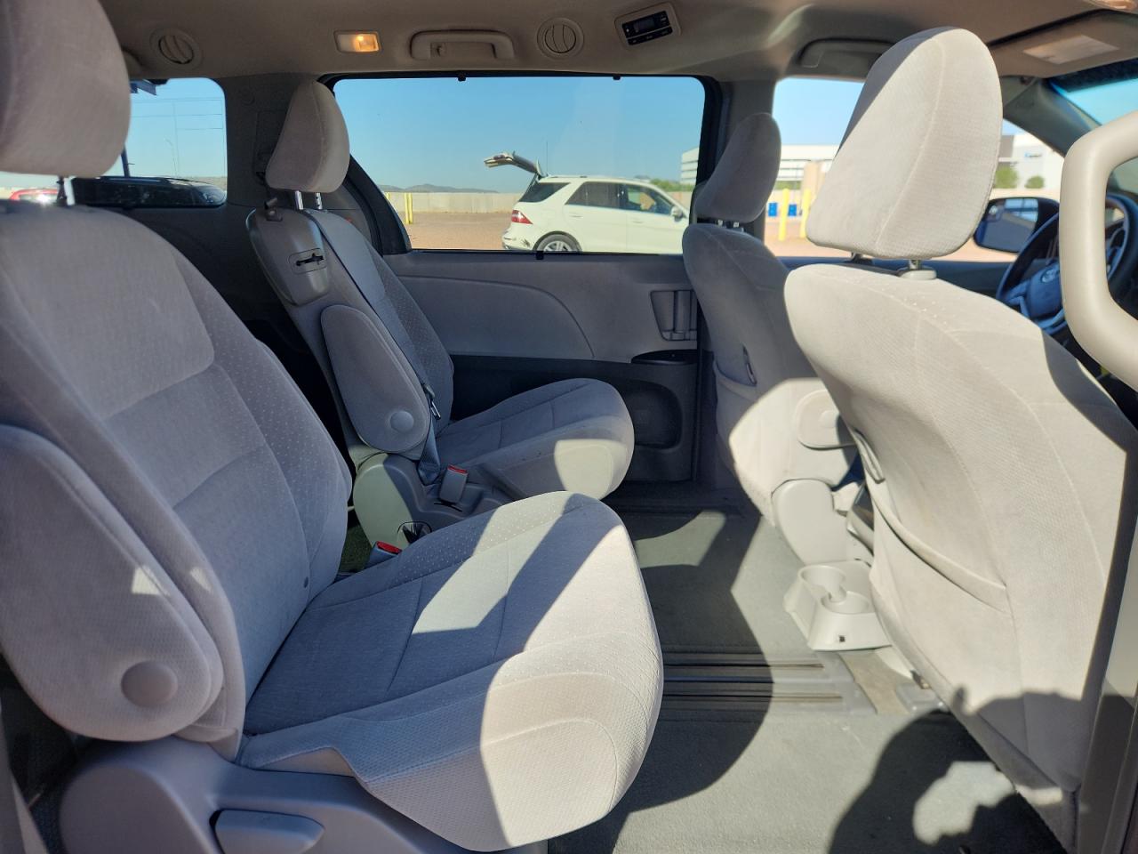 2015 Toyota Sienna Le VIN: 5TDKK3DC5FS571577 Lot: 82263595