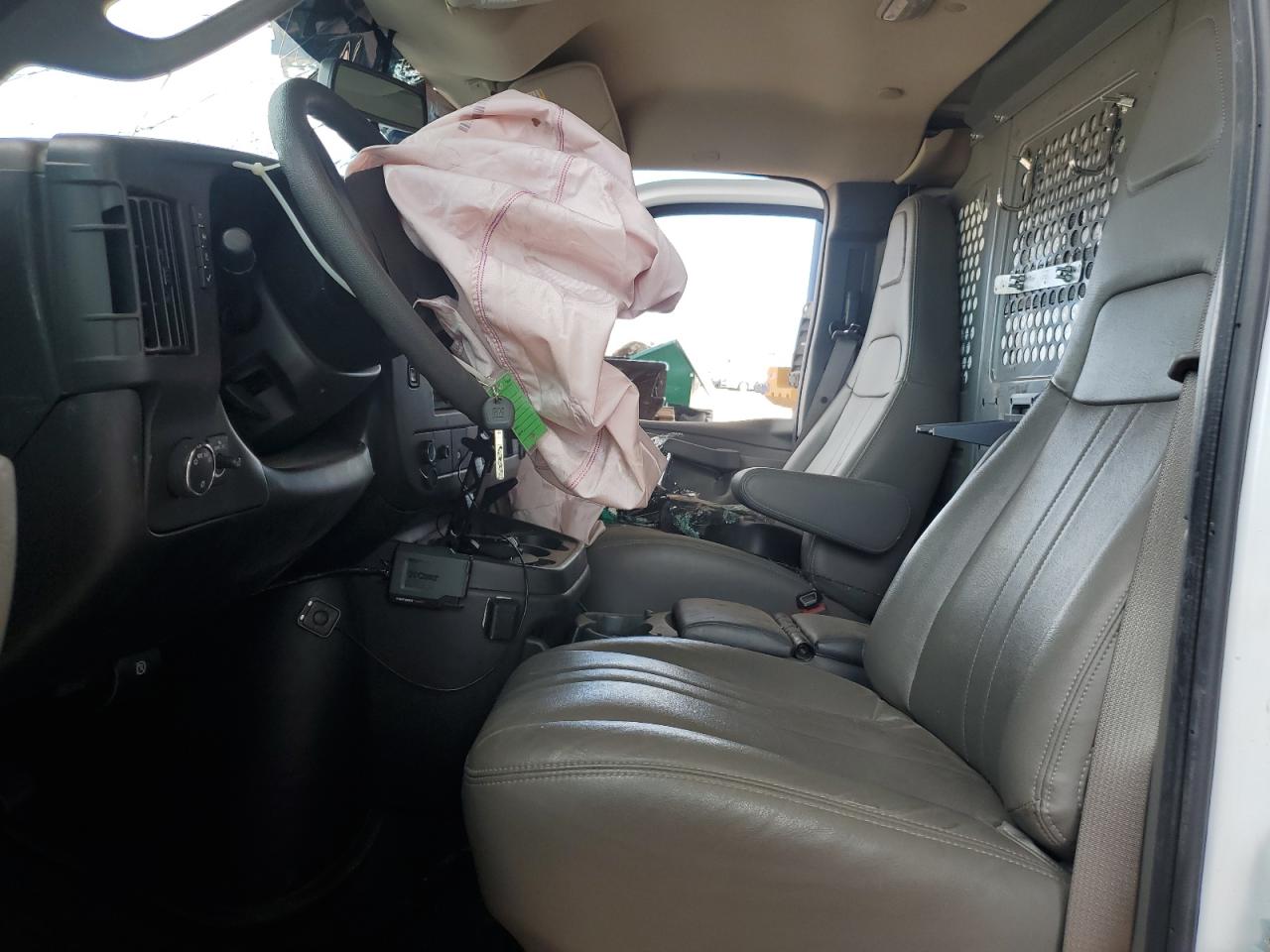 2024 Chevrolet Express G2500 VIN: 1GCWGAF70R1193709 Lot: 80802365