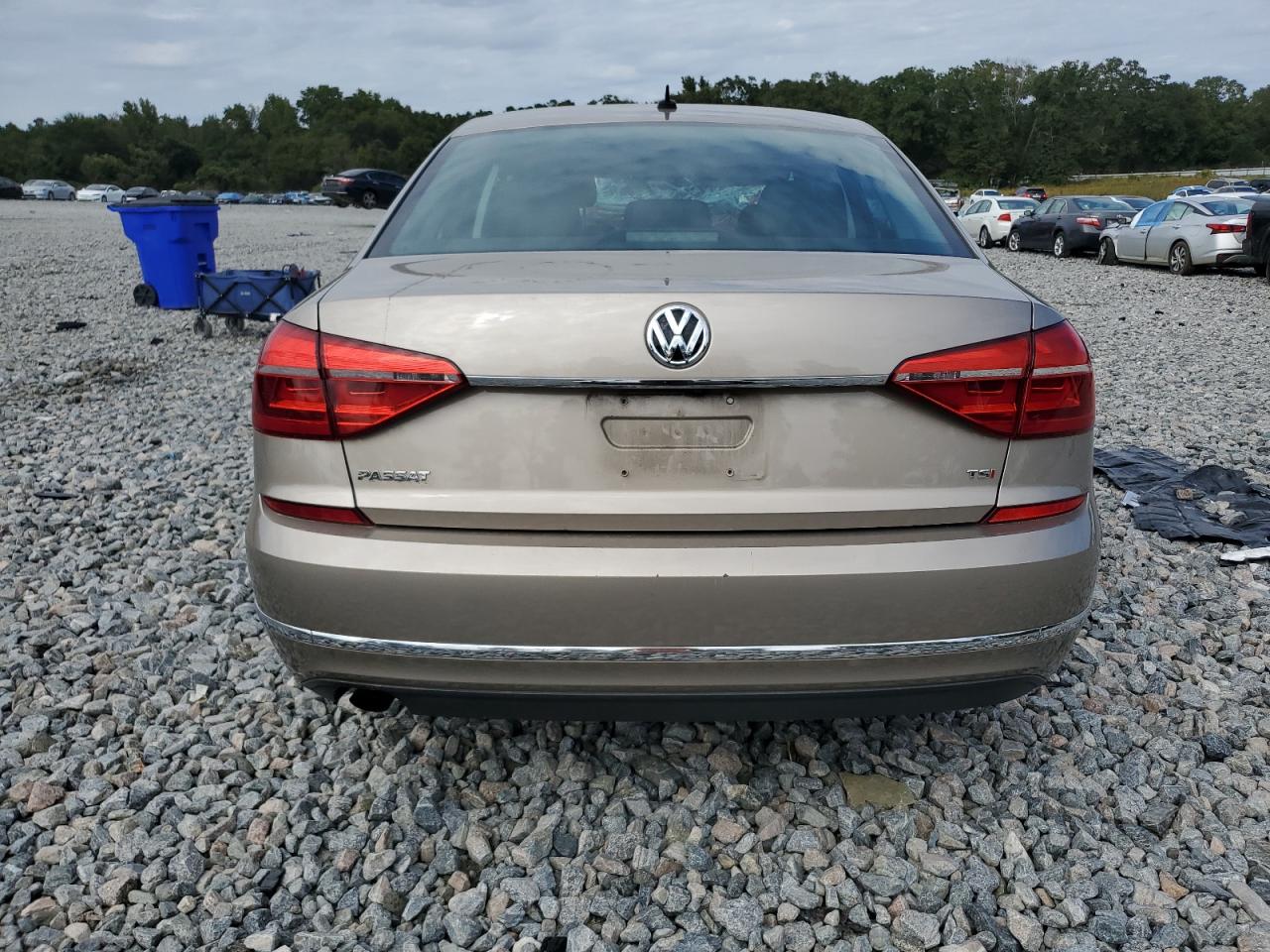2016 Volkswagen Passat S VIN: 1VWAT7A36GC008879 Lot: 82347625