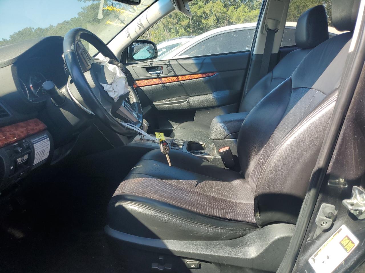 2011 Subaru Outback 3.6R Limited VIN: 4S4BRDLC6B2400448 Lot: 86624125