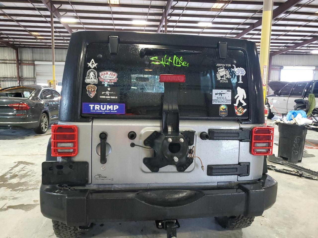 2018 Jeep Wrangler Unlimited Sport VIN: 1C4BJWDGXJL878115 Lot: 85128525