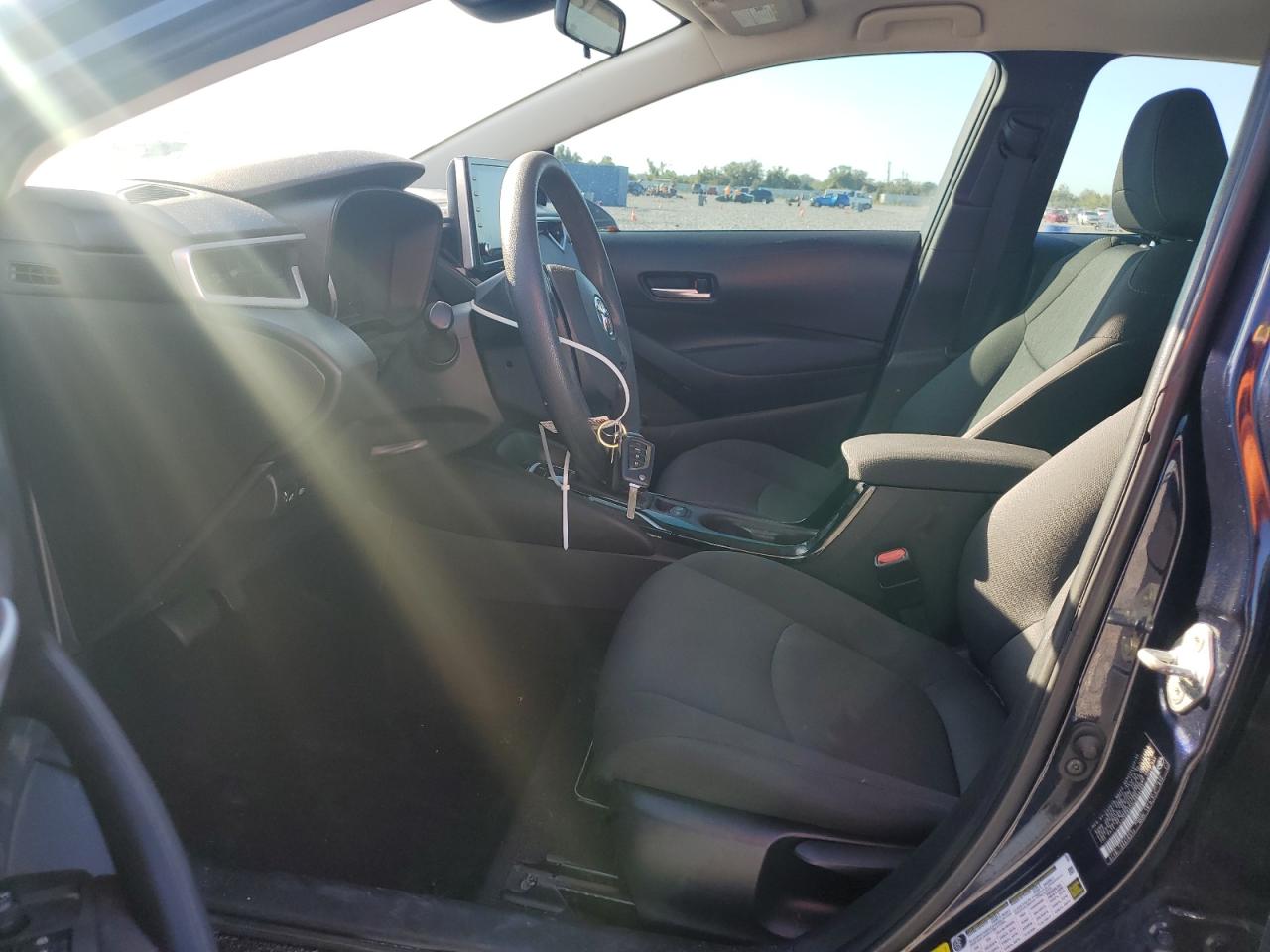 2020 Toyota Corolla Le VIN: 5YFEPRAE2LP089788 Lot: 82414605